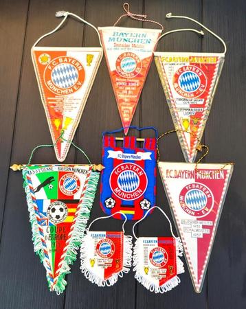 FC Bayern München 1970s - 2000s unieke collectie wimpels beschikbaar voor biedingen