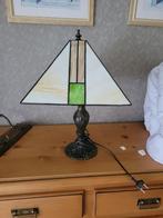 Tiffany stijl lamp handgemaakt jaren 70, Huis en Inrichting, Ophalen of Verzenden, Zo goed als nieuw, Glas, 50 tot 75 cm