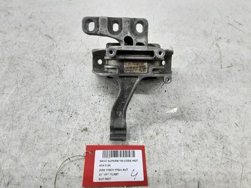 MOTORSTEUN Skoda Superb (NZ3) (01-2023/-) (5Q0199262BJ), Auto-onderdelen, Ophanging en Onderstel, Skoda, Gebruikt