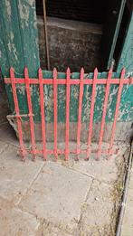 Rood ijzeren poortje, Ophalen, Gebruikt