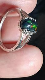Massief zilveren verstelbare ring met zwarte opaal, Nieuw, Met edelsteen, Ophalen of Verzenden, Dame