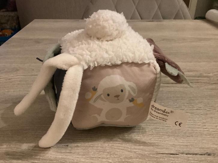 Jules & Odette baby pluche activiteiten kubus, Kinderen en Baby's, Speelgoed | Babyspeelgoed, Zo goed als nieuw, Rammelaar, Met geluid