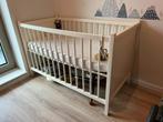 Baby bedje met matras., Kinderen en Baby's, Kinderkamer | Bedden, Ophalen, Gebruikt, Minder dan 140 cm, Matras