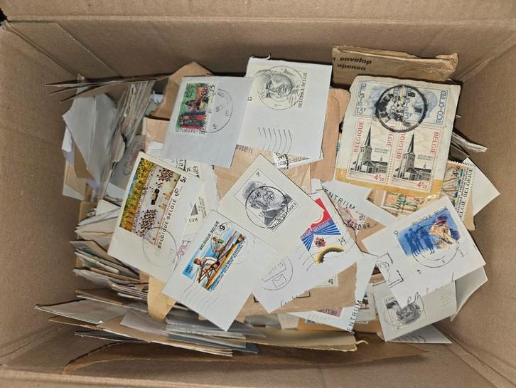 Doosje postzegels, Postzegels en Munten, Postzegels | Volle albums en Verzamelingen, Ophalen