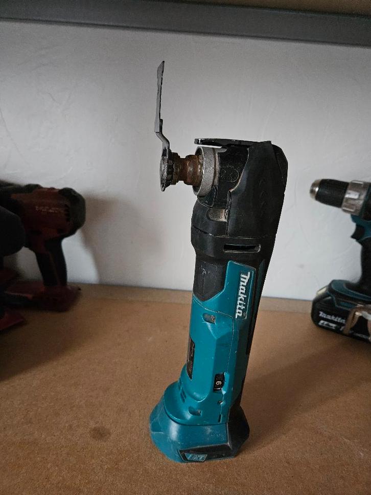 Makita Multitool 18 Volt, Doe-het-zelf en Bouw, Gereedschap | Handgereedschap, Zo goed als nieuw, Ophalen of Verzenden
