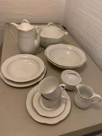 Compleet porseleinen eet-en koffieservies Winterling Bavaria, Ophalen, Zo goed als nieuw, Effen, Porselein