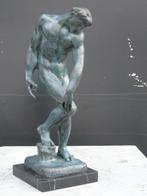 Naakte man in bronzen pat vert gesigneerd RODIN., Antiek en Kunst, Ophalen of Verzenden, Brons