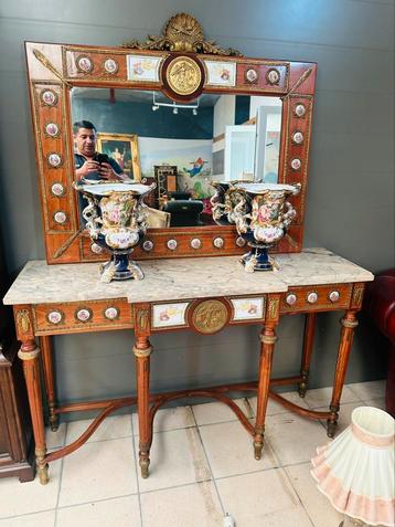 Console avec miroir, Enlèvement