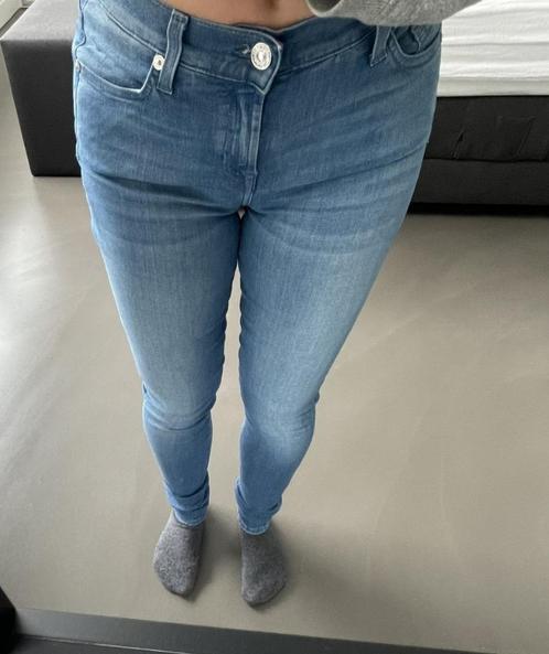 Lichtblauwe jeansbroek van 7forallmankind maat 26, in perfec, Kleding | Dames, Spijkerbroeken en Jeans, W27 (confectie 34) of kleiner