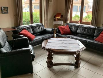 Salon + salontafel beschikbaar voor biedingen