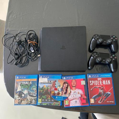 Playstation 4 bundel met 5 games en 2 controllers, Games en Spelcomputers, Spelcomputers | Sony PlayStation 4, Zo goed als nieuw