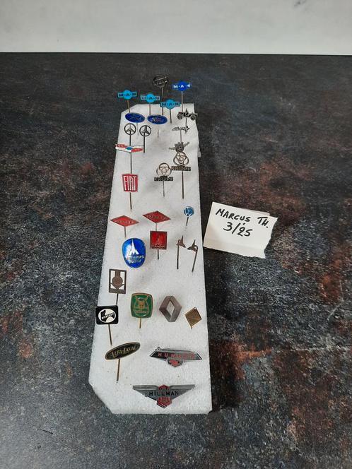 32 Vrachtwagen, auto en overige pin merken (automobilia), Verzamelen, Speldjes, Pins en Buttons, Gebruikt, Speldje of Pin, Ophalen of Verzenden