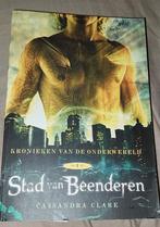 stad van beenderen deel 1,2&3, Ophalen, Zo goed als nieuw