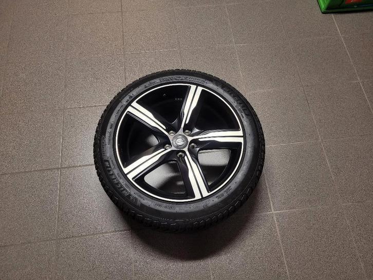 Volvo velgen 18 inch, Auto-onderdelen, Banden en Velgen, Velg(en), All Season, 18 inch, 245 mm, Personenwagen, Nieuw, Ophalen