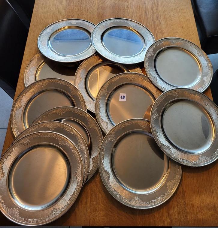 TE KOOP: 12 Onderborden/Ronde onderzetters, Huis en Inrichting, Woonaccessoires | Onderzetters, Zo goed als nieuw, Bord, Ophalen