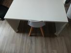Ikea Smastad kinderbureau met stoel voor kinderen, Kinderen en Baby's, Kinderkamer | Tafels en Stoelen, Ophalen, Zo goed als nieuw