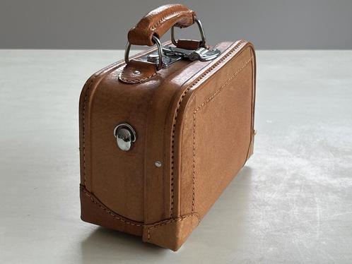 Mini koffer kinderen geheim doosje met sleutel, Antiek en Kunst, Antiek | Overige Antiek, Ophalen of Verzenden
