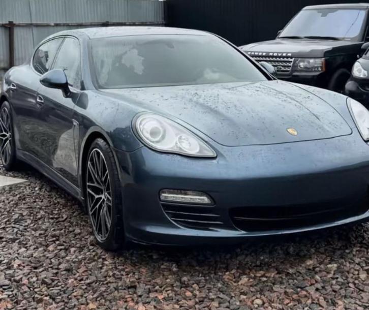 Koopje Mooie Porsche panamera bwj 2011 met motorschade, Auto's, Porsche, Particulier, Panamera, Achteruitrijcamera, Adaptieve lichten