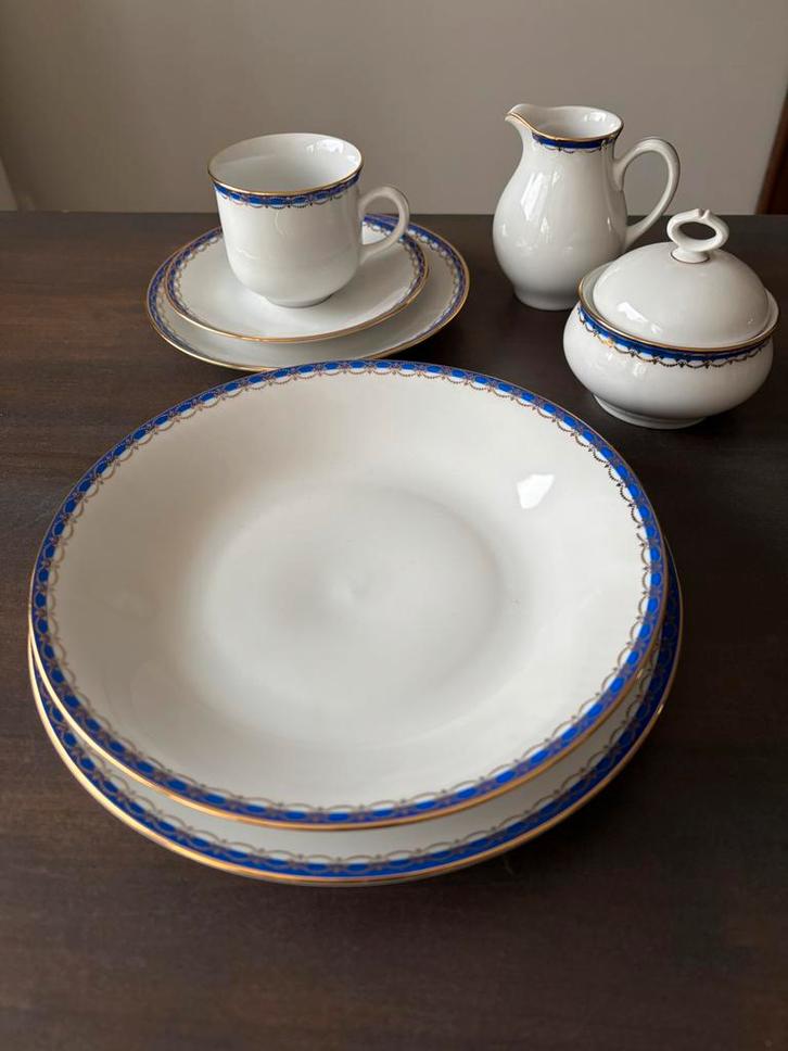 Compleet 62-delig Boheems porseleinen servies, Antiek en Kunst, Antiek | Servies compleet, Ophalen