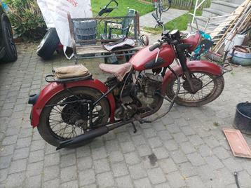 Gezocht, oude motorfiets, Moto, moto's, brommer, bromfiets beschikbaar voor biedingen