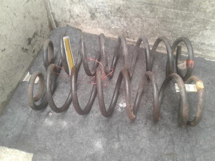 Ressort de torsion arrière d'un Dodge RAM, Autos : Pièces & Accessoires, Autres pièces automobiles, Dodge, Utilisé, 3 mois de garantie