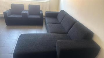 RUIME HOEKZETEL IN GOEDE STAAT beschikbaar voor biedingen