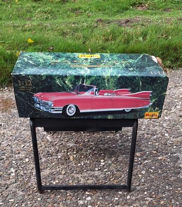 Maisto Cadillac Eldorado Biaritz 1959, schaal 1:12 beschikbaar voor biedingen
