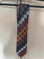 Das rood-oranje-grijs vierkantjes, Enlèvement ou Envoi, À motif, C&A, Porté