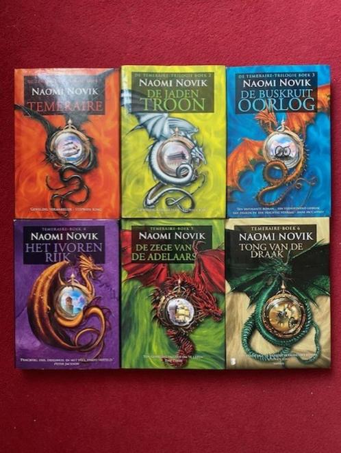 NAOMI NOVIK TEMERAIRE DE COMPLETE SERIE IN GOEDE STAAT,HARDC, Boeken, Fantasy, Verzenden
