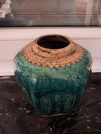 Chinese gemberpot, zeshoekig  voorzien van reliefdecoraties, Antiek en Kunst, Ophalen of Verzenden