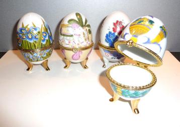 Vintage -4 porseleinen eieren - juwelendoosje - Zeer goede s