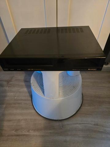 Sharp VC-A106QM - VHS recorder beschikbaar voor biedingen