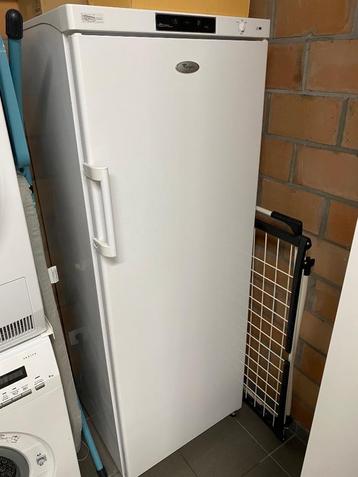 Diepvriezer staand whirlpool 204l, Moins de 60 cm, Congélateur, Utilisé, Autoportant