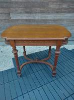 Belle table de château, Enlèvement