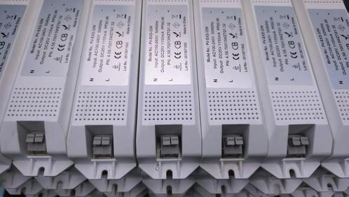 54 stuks Led driver + 20 st. Led tl buis 150 cm, Doe-het-zelf en Bouw, Bouwverlichting, Zo goed als nieuw, Lamp, Minder dan 50 watt