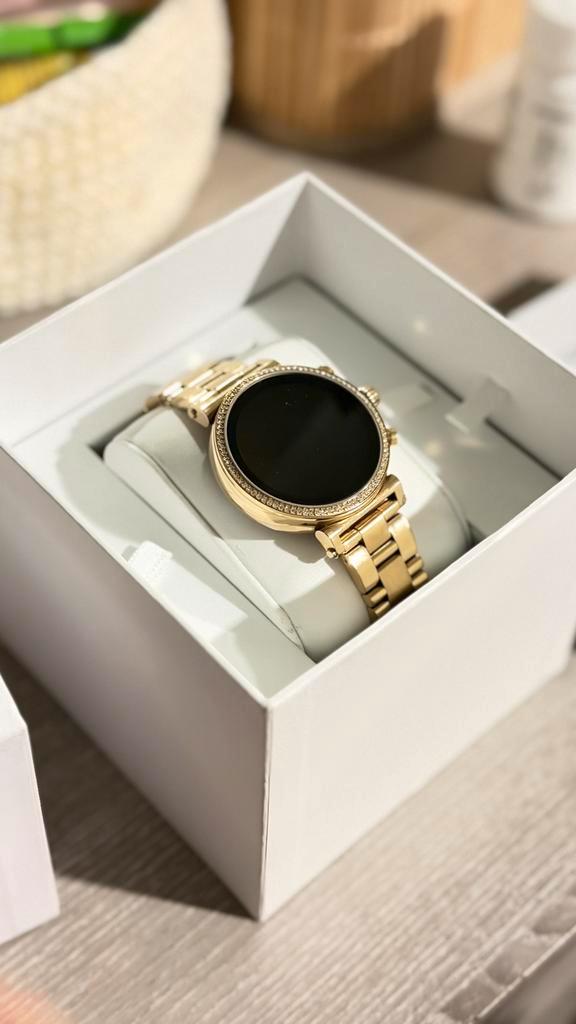Michael Kors Access Smartwatch (goudkleurig, Handtassen en Accessoires, Horloges | Dames, Zo goed als nieuw, Ophalen