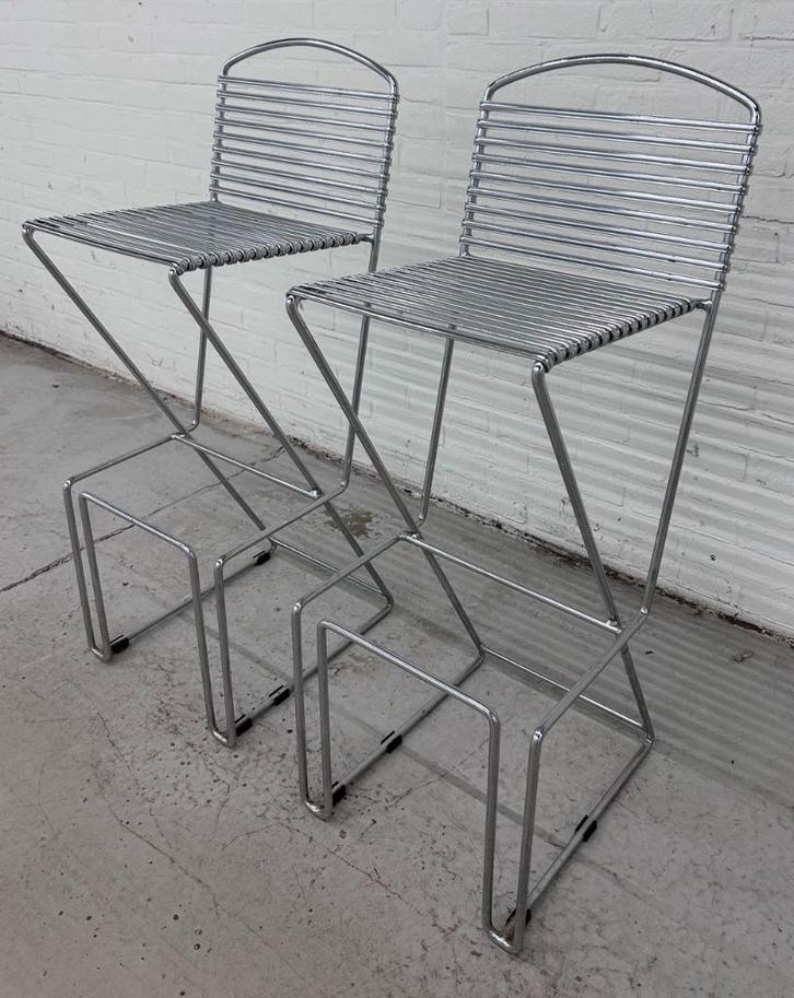 2 vintage stapelbare Till Behrens barkrukken, Huis en Inrichting, Barkrukken, Metaal, Verzenden