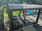 Massieve tafel, Ophalen