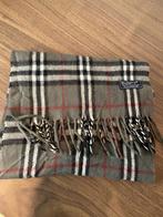 Burberry sjaal vintage, Burberry, Ophalen of Verzenden, Gedragen, Sjaal