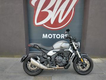 Voge 500AC @BW Motors Mechelen beschikbaar voor biedingen