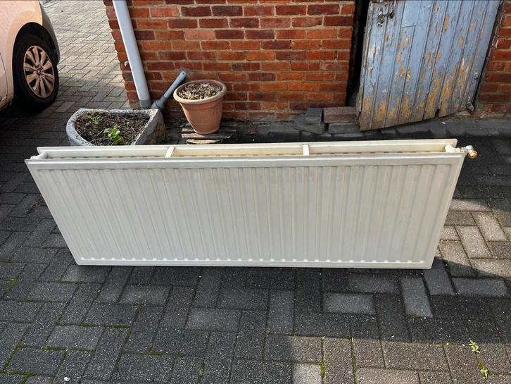 Radiateurs, Bricolage & Construction, Chauffage & Radiateurs, Utilisé, Radiateur, 30 à 80 cm, Enlèvement