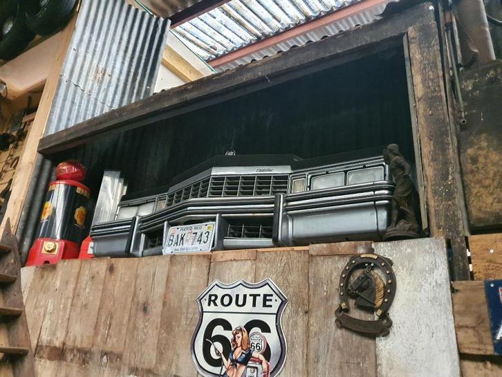 Cadillac Deville 1979 voorkant voor garagedecoratie, Verzamelen, Overige Verzamelen, Ophalen