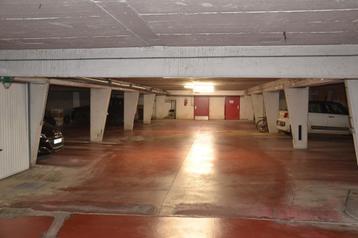 HUUR: autostaanplaats Linkeroever beschikbaar voor biedingen