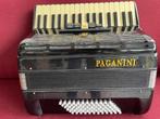 Fijne Paganini accordeon . 72 bas . 3 korig ., Muziek en Instrumenten, Accordeons, Gebruikt, 72-bas, Met riemen, Toetsaccordeon