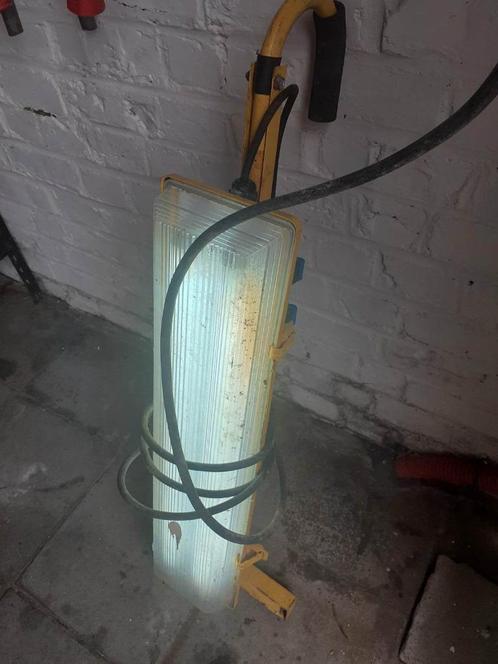Werklamp Power Plus, Doe-het-zelf en Bouw, Bouwverlichting, Gebruikt, Lamp met armatuur, Met statief, Ophalen