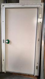 porte de chambre froide, Enlèvement