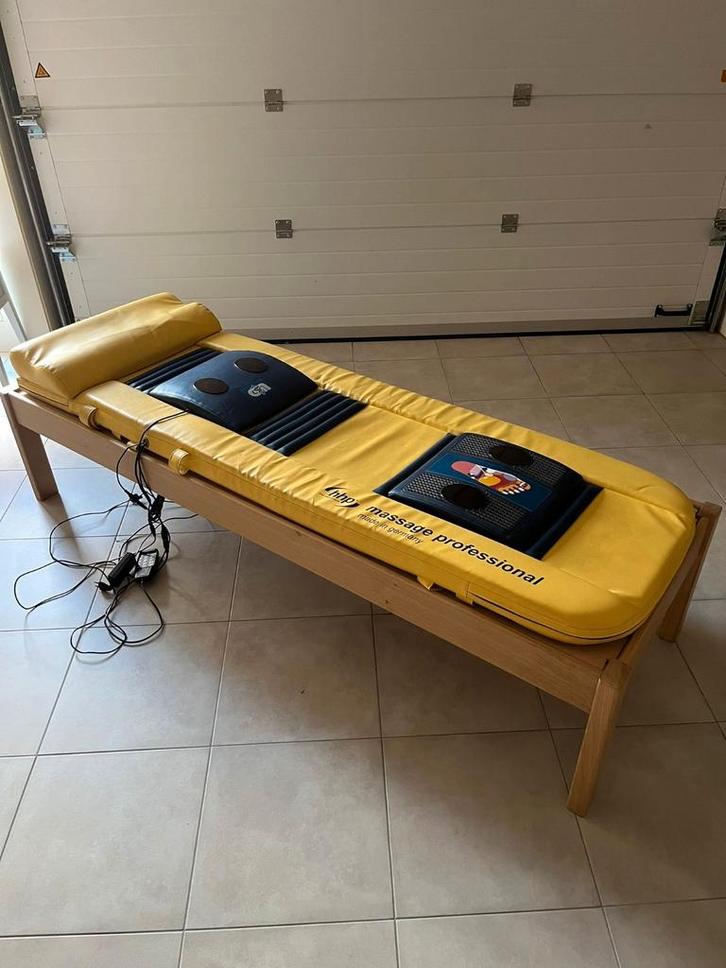 Massage matrass met onderstel van hhp massage professional, Sport en Fitness, Massageproducten, Zo goed als nieuw, Ophalen