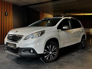 Peugeot 2008 1.2i PureTech Access | Navi | beschikbaar voor biedingen