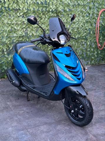 Piaggio zip 4t iget 2022, Fietsen en Brommers, Scooters | Piaggio, Ophalen of Verzenden, Zo goed als nieuw, Zip