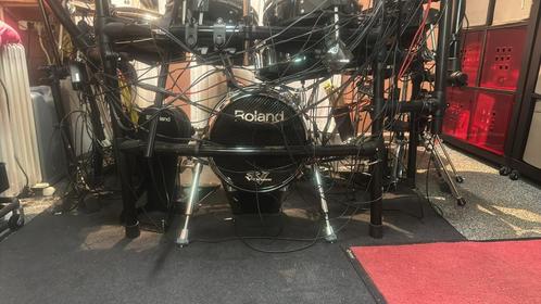 Roland KD-140-BC V-Kick Trigger Pad 14 inch zwart chrome, Muziek en Instrumenten, Drumstellen en Slagwerk, Zo goed als nieuw, Roland